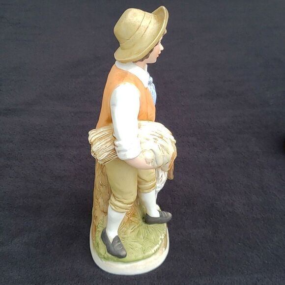 Vintage Homco Farm Boy with Wheat and Dog Porcelain Figurine #8805 - Picture 5 of 10